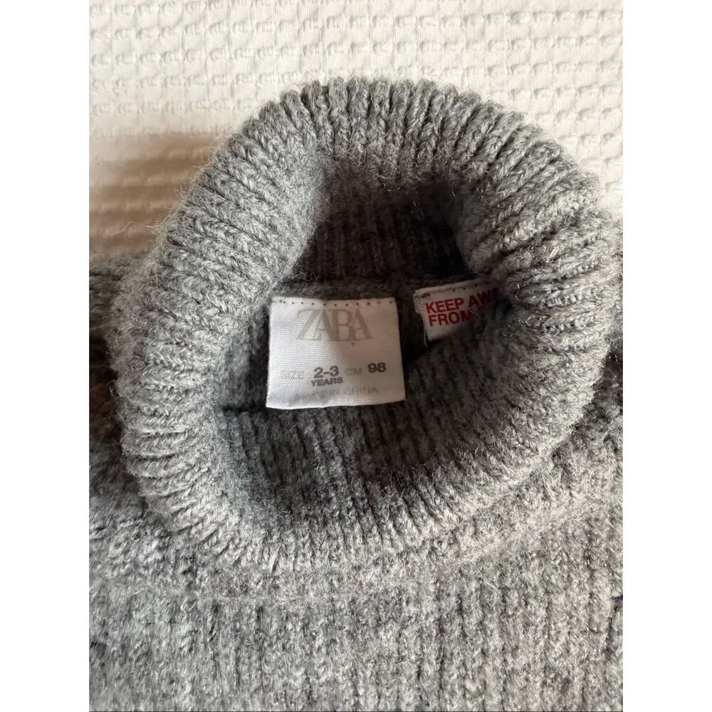 Zara‎ Kids Gray Turtleneck Sweater Dress 2T/3T